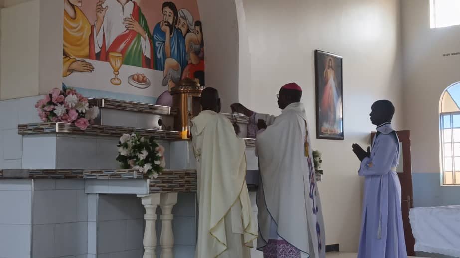 PM Nabbanja Donates Shs10 Million to Loro Catholic Parish in Oyam
